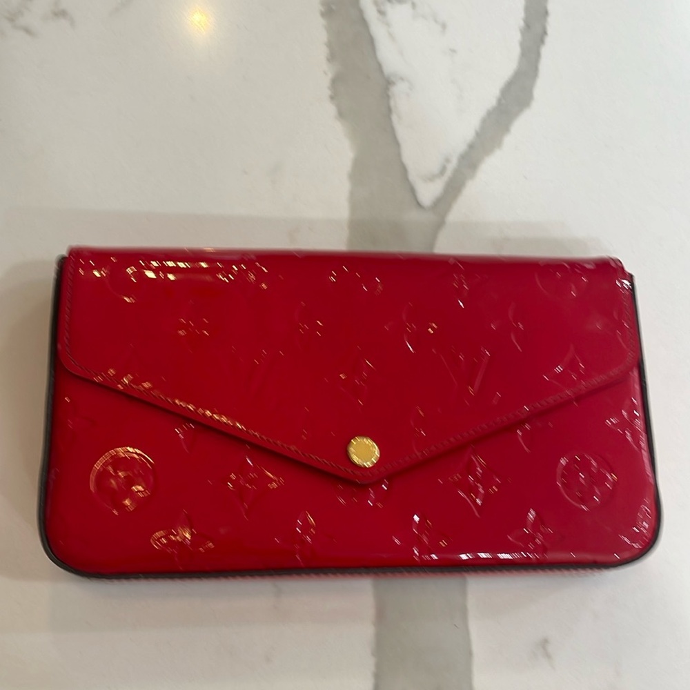 Louis Vuitton Monogram Vernis Felicie GM Pochette Bag in Cherry Red!